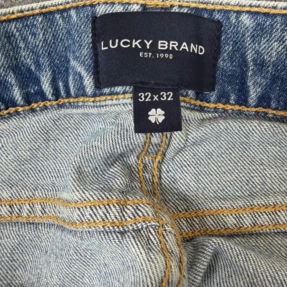 Lucky Brand 223 Straight Leg Jeans Mens 32x32 Light Wash Distressed Denim